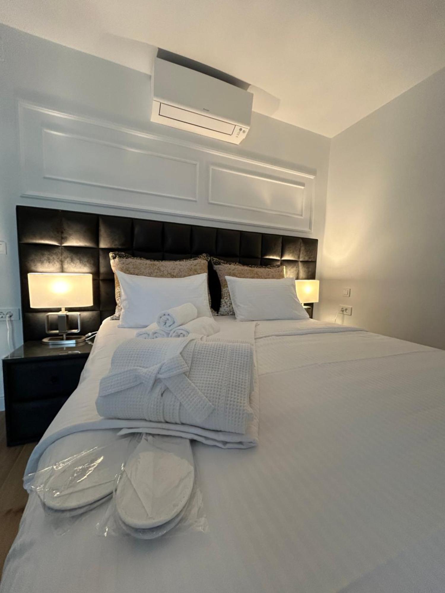 Daphne Luxe Retreat -sea View-king Size Bed- Apartment *